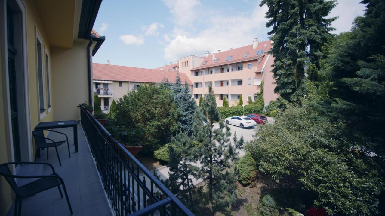 Aqua Villa Eger Exterior foto